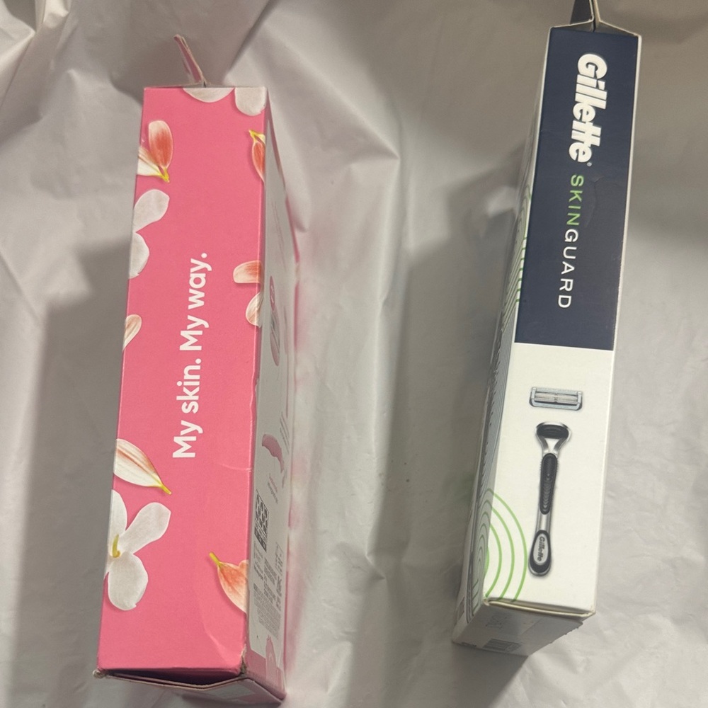Gillette Venus ComfortGlide Razor Set - Picture 4 of 7